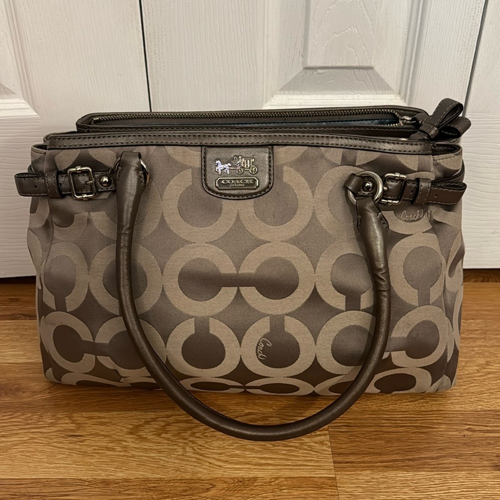 Coach grey/silver purse
